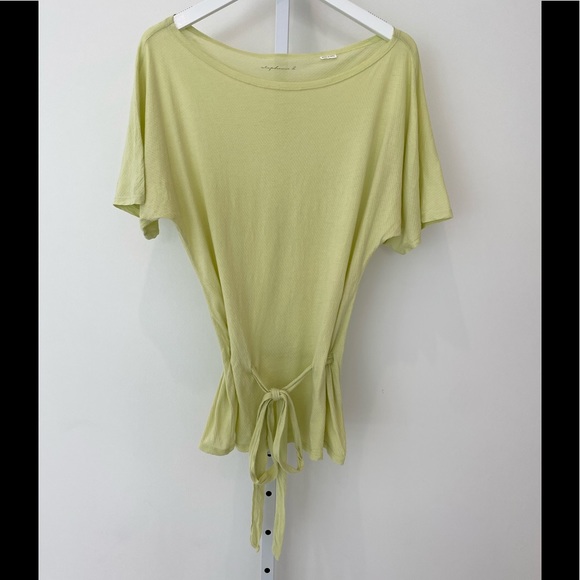 STEPHANIE B LIGHT GREEN BELTED TOP SIZE XS - Picture 2 of 8